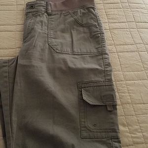 NEW! Ladies' Capri pants